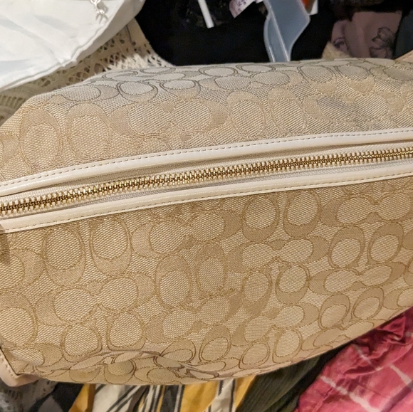 Preloved Coach purse - Picture 6 of 12